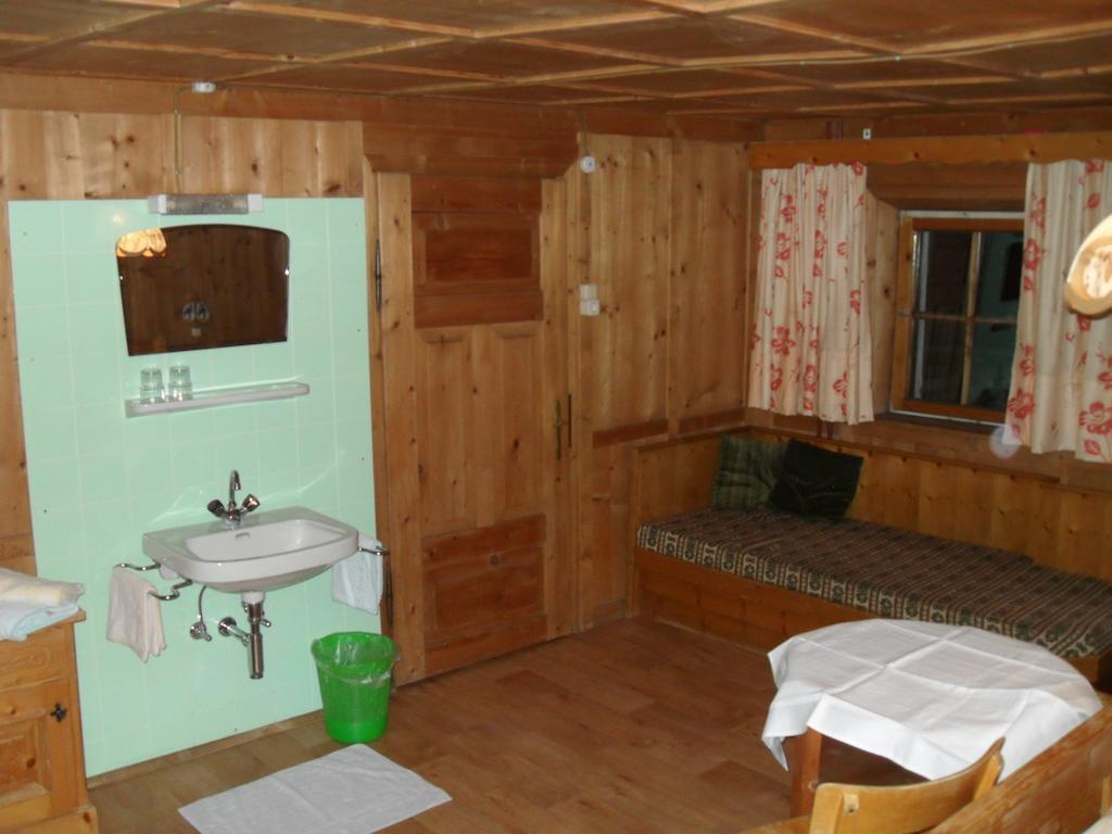 דירות פרטנאו Haus Schellenschmied חדר תמונה